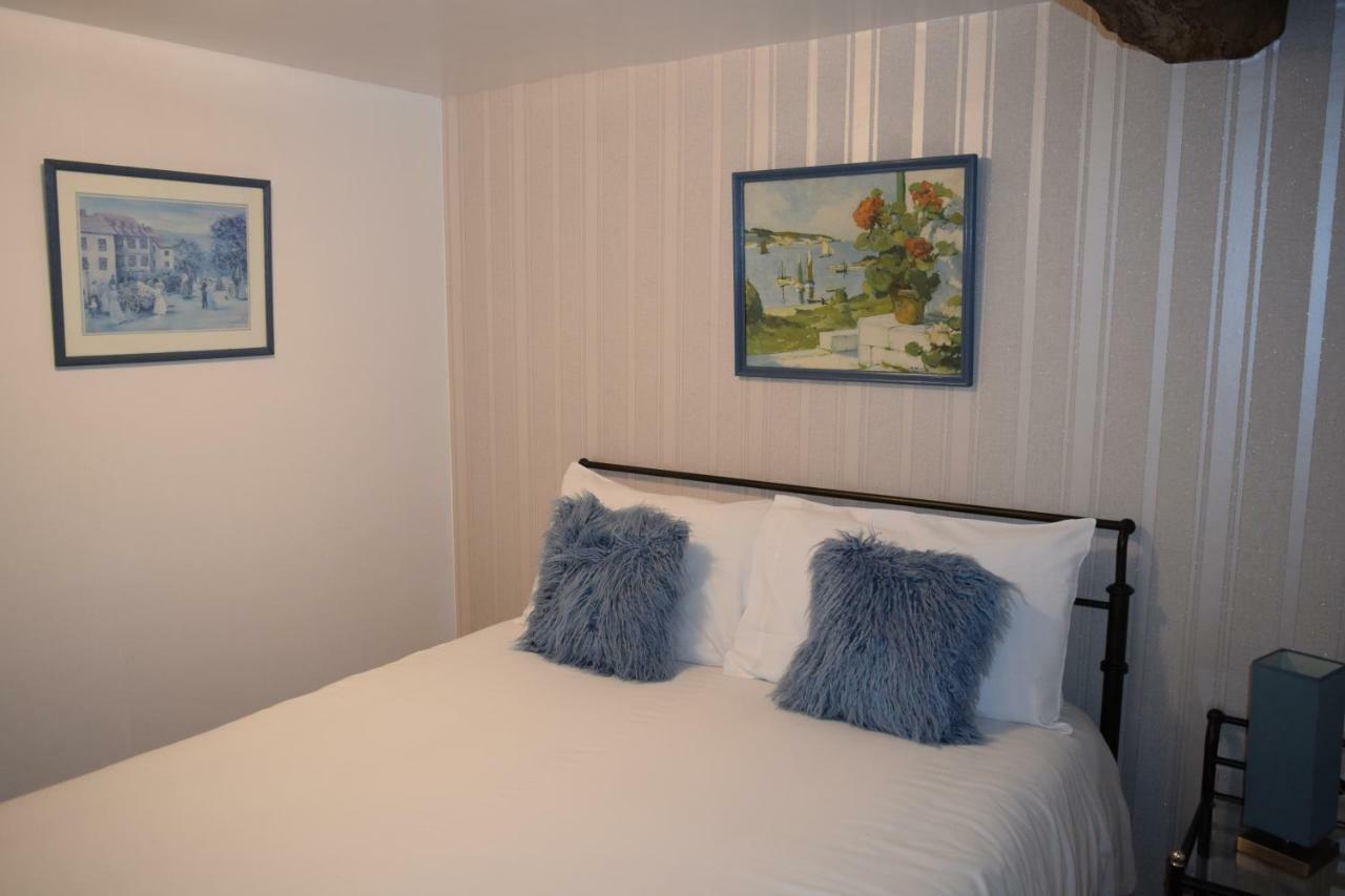 Chambre D'Hote Manoir De La Baudonniere Monsireigne Exteriör bild